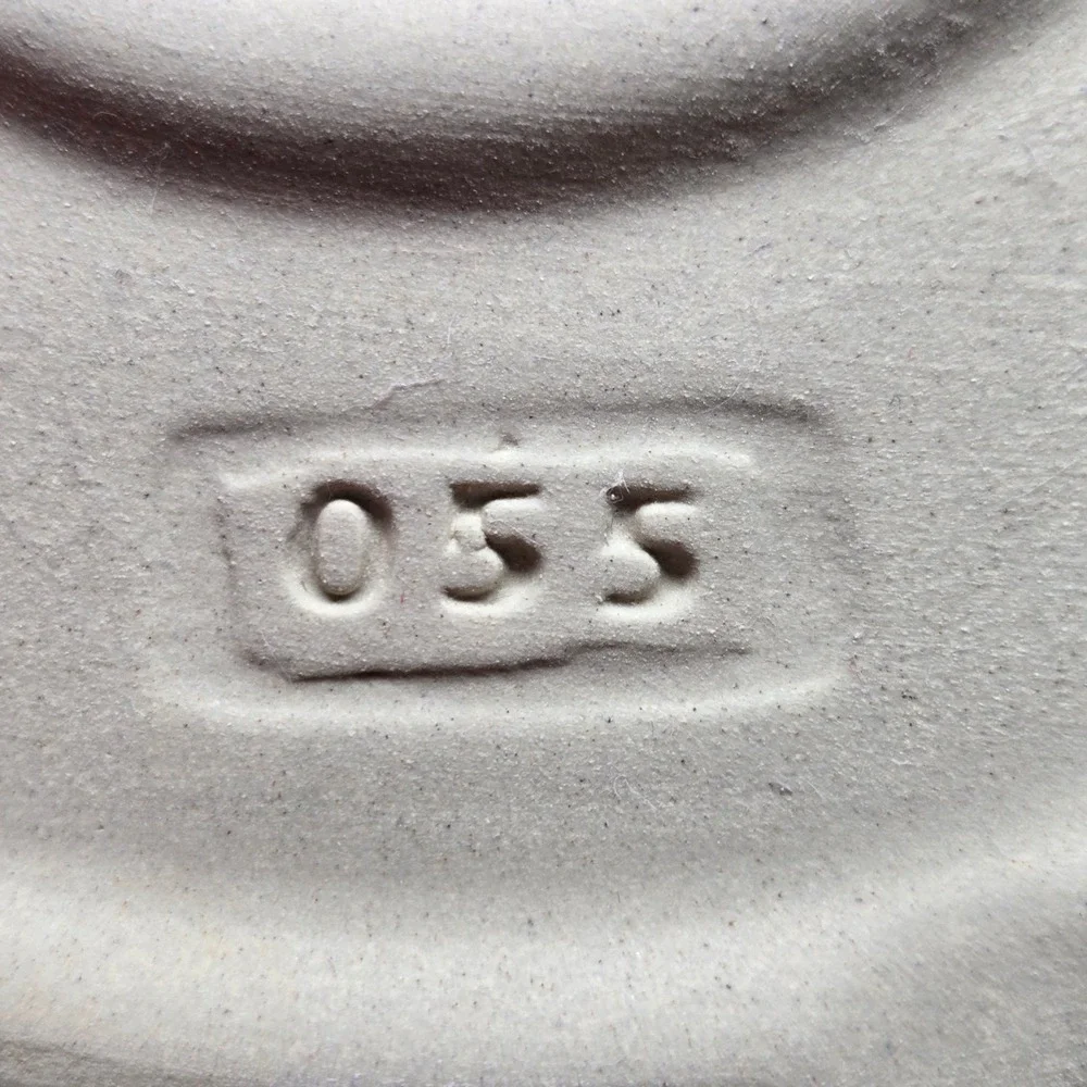 Pampered Chef 8 inch Deep Dish Natural Stoneware Pie Plate Family‎ Heritage USA